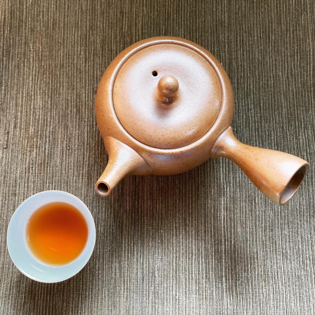 紅茶と茶器と...